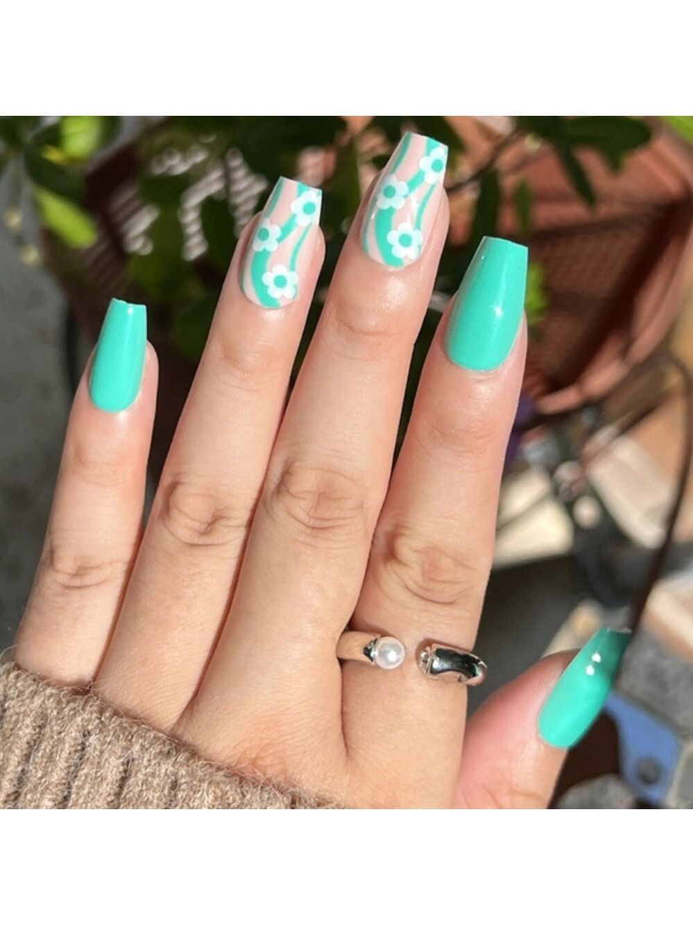 Minty Madness - Nail Junkie - full artificial nail set